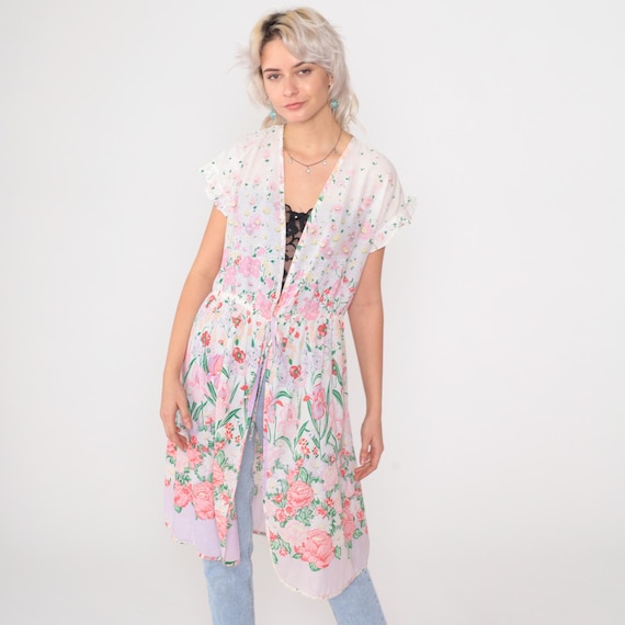 70s Duster Jacket Border Print Pink Rose Floral White Maxi Kimono Robe V Neck Short Sleeve Cotton Empire Waist Cottage Core Coverup Small S