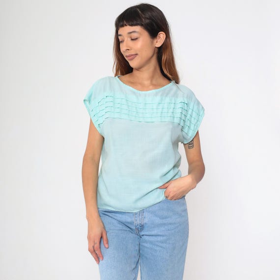80s Semi-Sheer Aqua Top Light Blue Pleated Cap Sleeve Blouse Plain Cap Sleeve Top 1980s Retro Thin Round Neck Pullover Vintage Medium