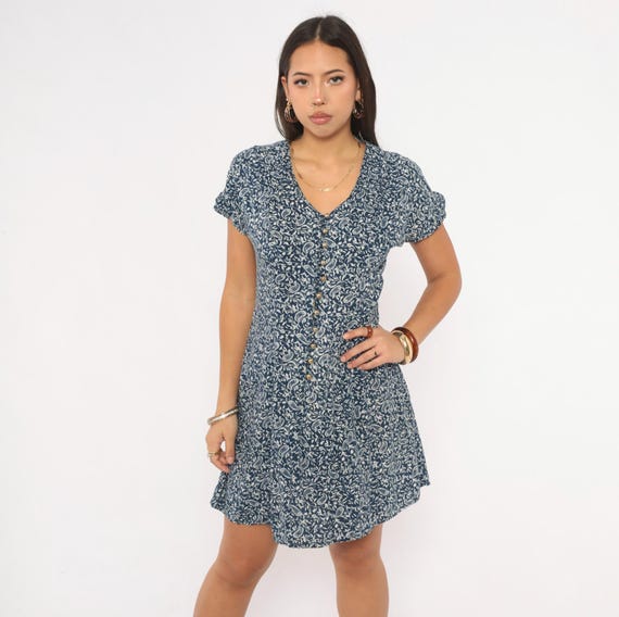 90s Paisley Floral Dress Navy Blue White Button Front V Neck Knee Length Flutter Cap Sleeve Fit Flare Prairie Summer Sundress Medium M