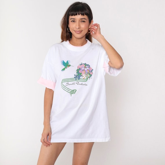 Vintage South Dakota Shirt White Hummingbird Floral T Shirt Dress 80s White Single Stitch 1980s Graphic Tshirt Cuffed Sleeve Extra Large xl
