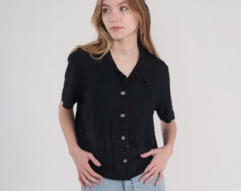 Zwarte blouse jaren 90 button-up shirt glanzend gestreepte top retro effen eenvoudige korte mouw preppy basic formele minimale boxy vintage jaren 1990 grote L