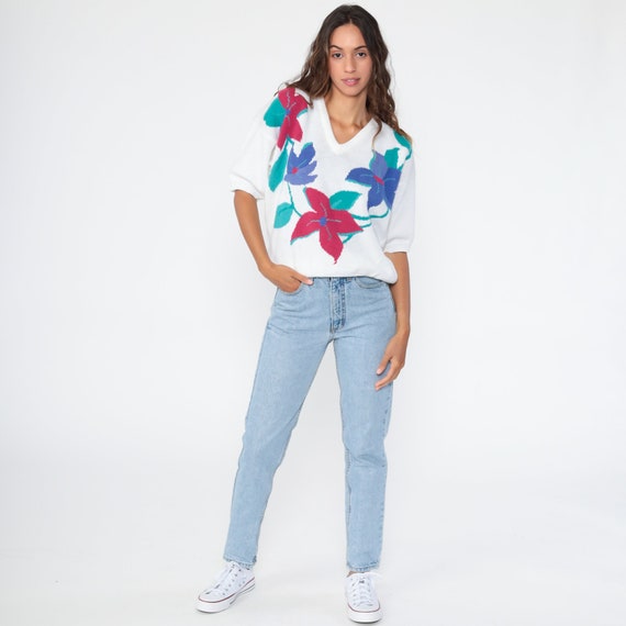80s Floral Sweater White Short Sleeve Knit Top V … - image 4