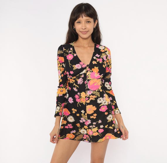 70s Floral Mini Dress Black Pink Orange V Neck Long Sleeve Flower Power Psychedelic Print Hippie Bohemian Colorful Vintage Petite Small S