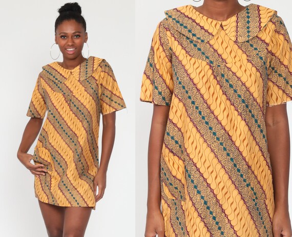 PETER PAN Collar Dress Mod Mini Dress 90s Does 60s Yellow Print Shift Dolly 1990s Hippie Vintage Twiggy Short Sleeve Batik Medium