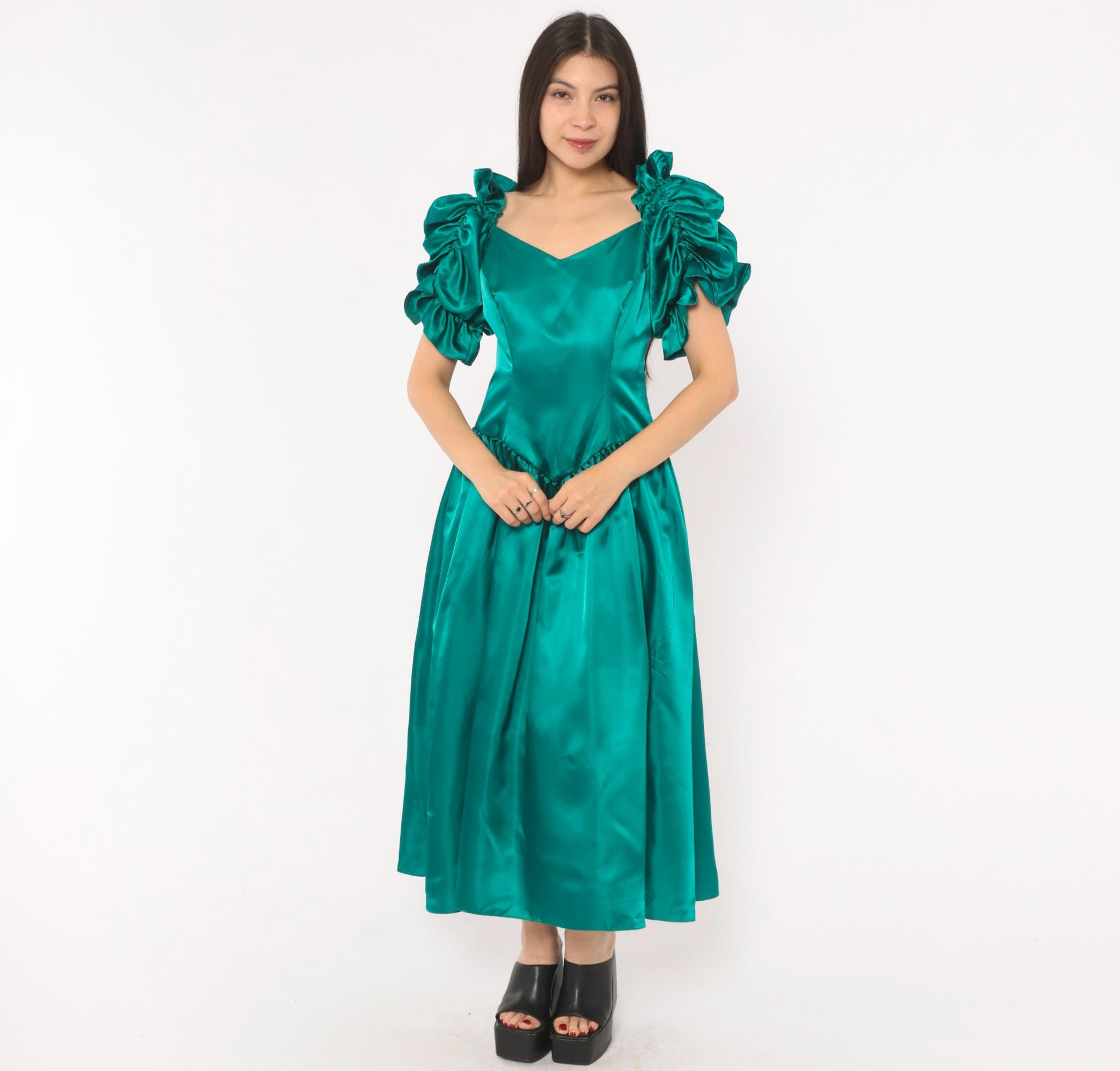 green brocade dress Silk Juliette featuring a vivid floral 7 Secrets For Perfect Style:Open Side clothing huntsville al