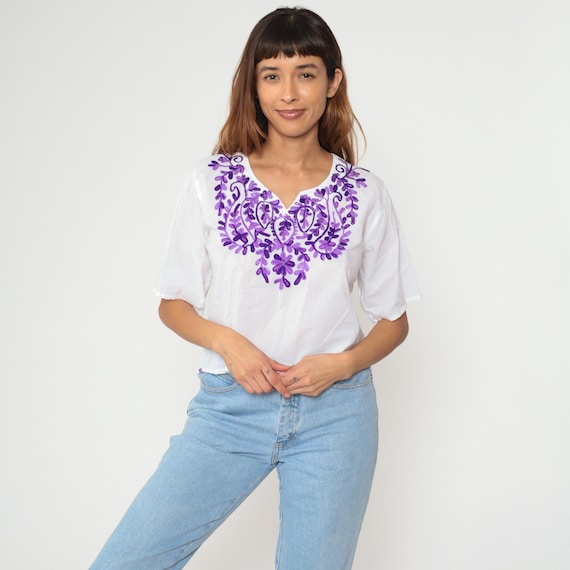 Mexican Embroidered Blouse Y2K White Cotton Purple Floral Short Sleeve Peasant Crop Top Vintage Huipil Folk Prairie Summer Ethnic Medium M