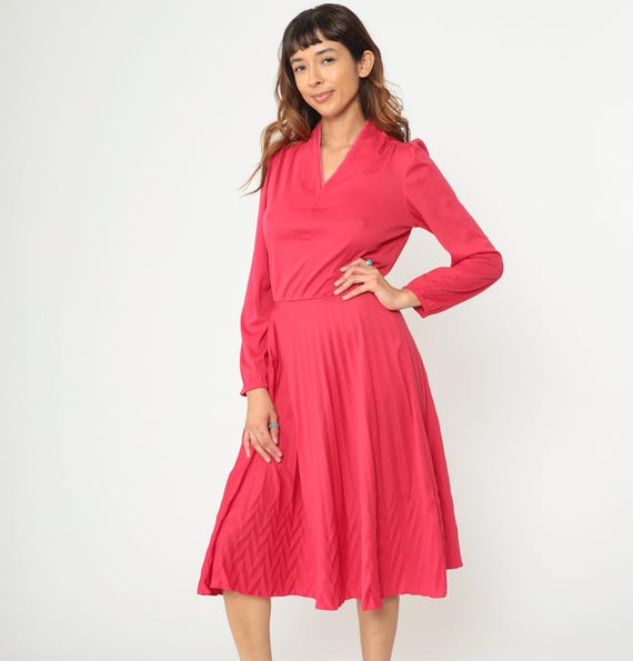 80s Red Midi Dress Tomato Pleated Skirt V Neck Long Sleeve Fitted Bodice Vintage Party Cocktail Formal Date Dress Chevron Medium M