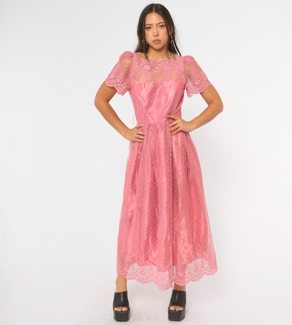 70s Pink Lace Dress Rose Floral Sheer Overlay Short Puff Sleeve Square Neck Gathered Waist Prairie Cottagecore Party Gown Vintage Small S