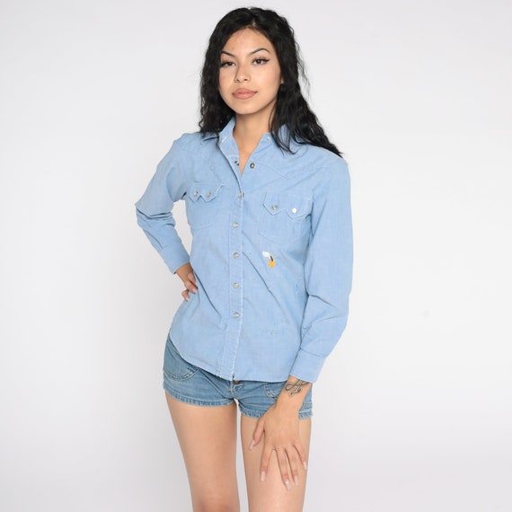 Embroidered Chambray Shirt 70s Western Shirt Rainbow Star Shirt Pearl Snap Floral Hippie Blue Boho Long Sleeve Vintage Extra Small xs Petite
