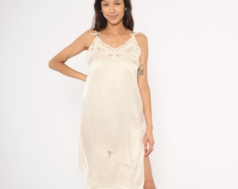 Sukienka nocna z haftowanym jedwabiem, kremowa, kokieteryjna, z kwiatowym wykończeniem, na ramiączkach, dekolt w serek, bielizna w stylu satynowym, odzież domowa w stylu vintage, rozmiar L