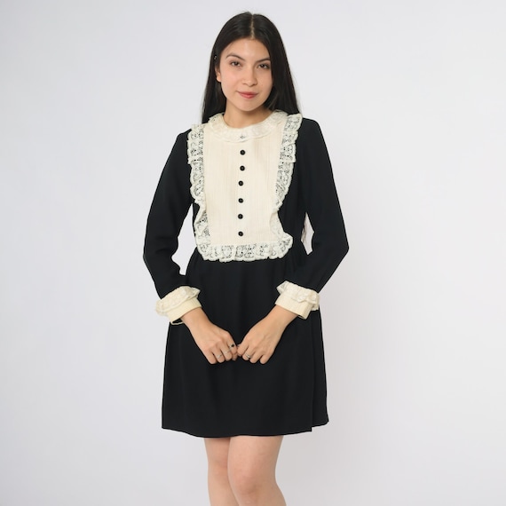 Mod Goth Dress 60s Black Babydoll Mini White Lace Ruffle Bib Front Long Sleeve Dolly Lolita Victorian Babydoll Gothic Vintage Medium M
