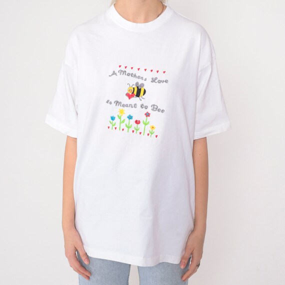 90s Mom Pun Shirt A Mother's Love Is Meant To Bee Embroidered Graphic Shirt Joke Retro Tshirt Floral Mother's Day Vintage 1990s Large View 6