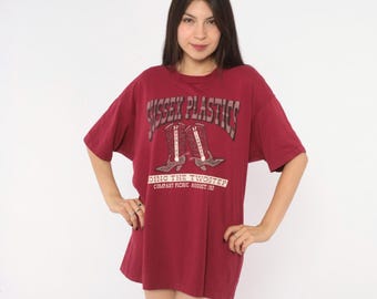 90s Cowboy Boots Tee Burgundy Western Rodeo Two Step Print Boxy Short Sleeve Cotton T Shirt Wine Red Country Line Dance Top Vintage Large L