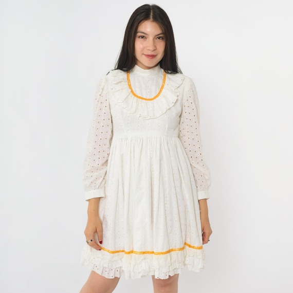 Vintage White Lace Babydoll Dress 70s Mini Eyelet Puff Sleeve Victorian Boho Ruffle Bib MiniDress 1970s Empire Waist Bohemian Retro Small S