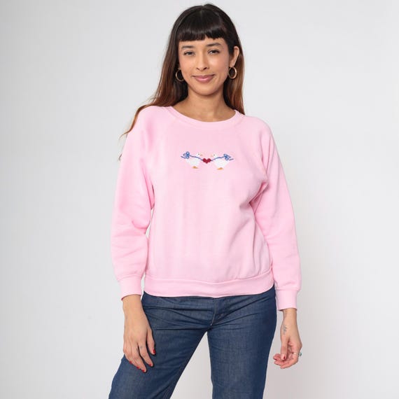 Vintage Pink Duck Sweatshirt 80s Embroidered Heart Animal Sweatshirt Raglan Sleeve Jumper Slouchy Sweat Shirt Goose Shirt 1980s Small S