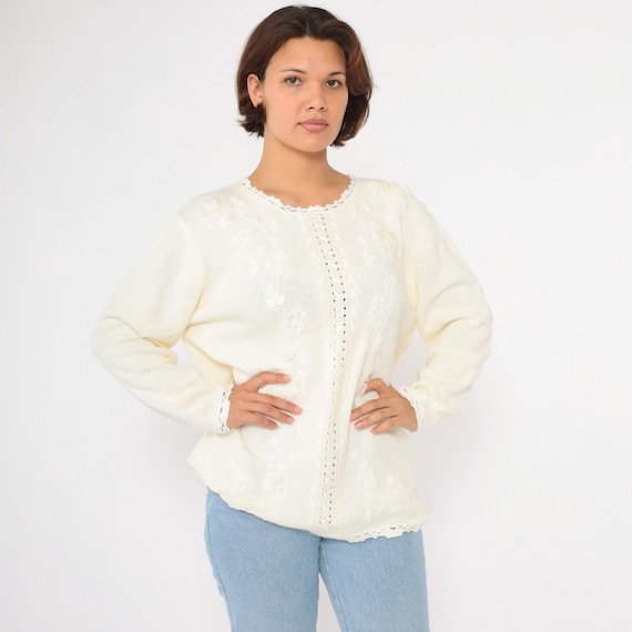 Vintage Embroidered Floral Sweater 90s White Cable Knit Sweater Boho Beaded Acrylic Blend Crochet Lace Up 1990s Pullover Large