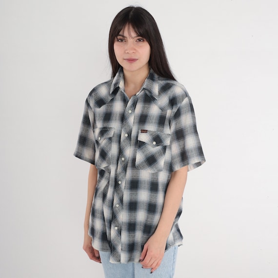Vintage Plaid Wrangler Shirt 80s Western Pearl Snap Shirt Cowboy Button Up Black White Short Sleeve Collared Pocket Rodeo 1980s Men's Medium