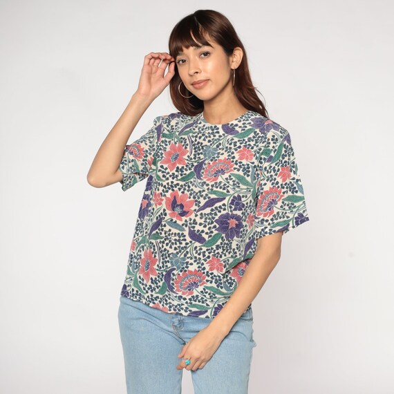 Floral Silk Top 90s Blouse White Indian Batik Flower Print Shirt Short Sleeve Summer Bohemian T-Shirt Retro Hippie Vintage 1990s Medium M