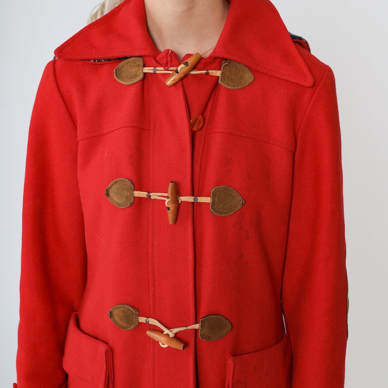 Red Hooded Coat 70s Wool Peacoat Toggle Button up Trench Pea Coat Long Jacket Warm Winter Trenchcoat Hood Elbow Patches Vintage 1970s Small image 6