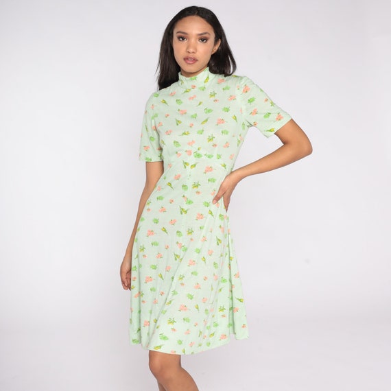 Green Floral Dress 60s Midi Empire Waist Hippie Shift Vintage 1960s Sixties Day Dress Twiggy Short Sleeve Dress Small Medium 6 8