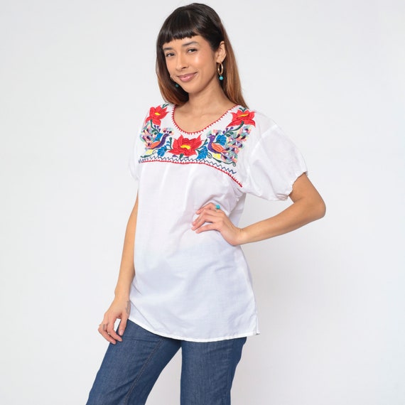Embroidered Bird Blouse 90s Mexican Floral Top White Colorful Flower Peacock Shirt Short Sleeve Puebla Tent Boho Cotton Vintage 1990s Medium