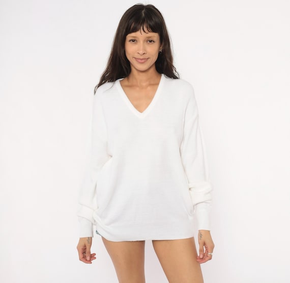 80s Jantzen V Neck Sweater White Ivory Knit Pullover Cream Long Sleeve Top Relaxed Fit Dropped Shoulder Off White Vintage Extra Large XL