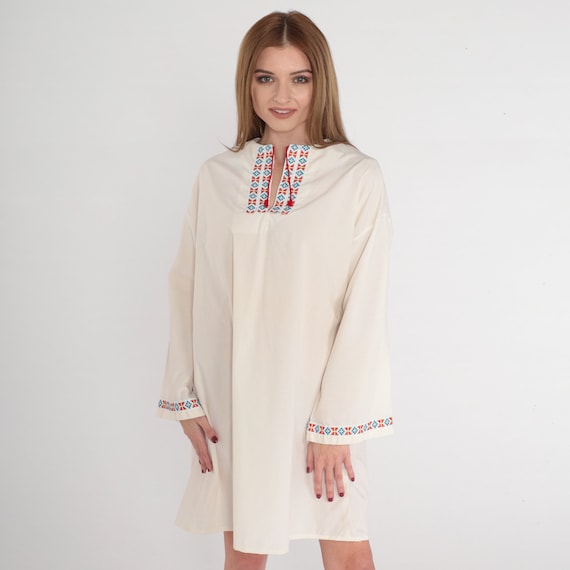 70s Hippie Dress Boho Mini Dress Off White Embroidered Dress Long Wide Bell Sleeve Shift Minidress Festival Cotton Vintage 1970s Medium
