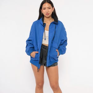 Kobalt Windjacke 90er Jahre Blau Reißverschluss Vorne Stehkragen Kordelzug Kragen Schwarz Gefüttert Nylon Locker Fit Royal Bomber Vintage Mantel Große L