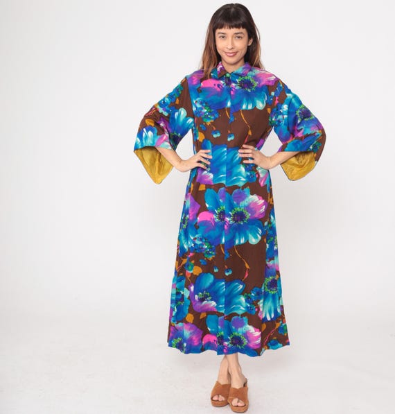 70s Psychedelic Floral Dress Blue Purple Pink Brown Kimono Sleeve Collared Barkcloth Long Vintage Disco Groovy Festival Hawaiian Medium M