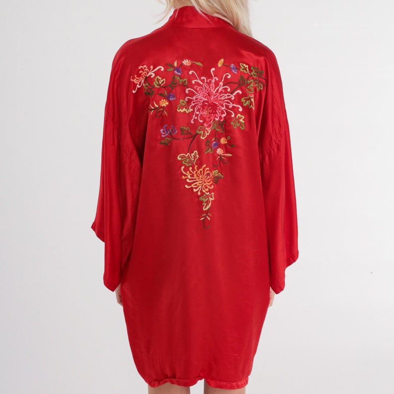 Red Silk Kimono Robe 80s Floral Embroidered Asian Lingerie Robe Open Front Dressing Gown Hippie Bed Jacket Flower Print Vintage 1980s Medium image 6