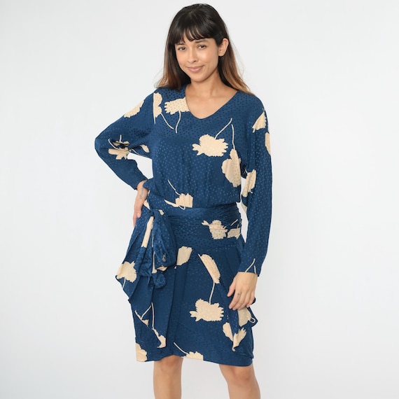 80s Floral Silk Dress Embossed Dot Print Midi Dress Vintage Pleated Peplum Long Sleeve Dress Blouson Attached Belt Retro 1980s Small 4