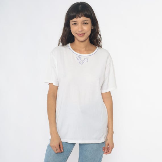 Floral Embroidered Tee 90s White Cotton Coquette Fairycore Cottagecore Pearl Flower Top Blue Vintage Summer Shirt Feminine Delicate Large L