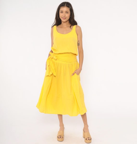 Yellow Cotton Sundress 90s Sleeveless Scoop Neck Belted Waist Gathered Midi Length Tank Dress Tie Sash Lemon Drop Sun Vintage Women Medium M