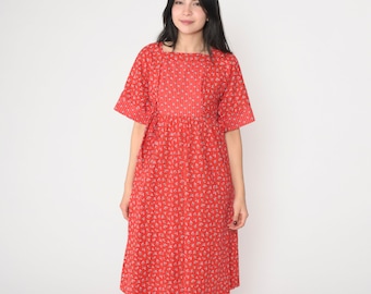 Red Floral Dress 70s Day Dress Calico Flower Print Midi Short Sleeve Empire Waist Boho Prairie Vintage 1970s Lanz original Extra Small xs