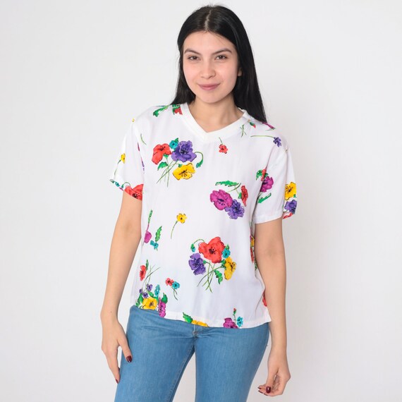 Floral T-Shirt 90s Beaded V Neck T Shirt Flower Bouquet Allover Print Graphic Tee V-neck TShirt Hippie Vintage 1990s Carole Little Small S