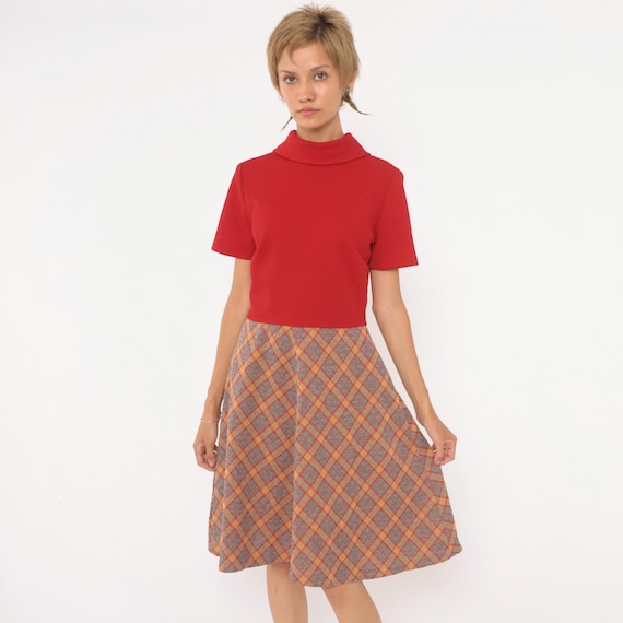 60s Mod Dress Red Plaid Skirt Turtleneck Short Sleeve Fit Flare Knee Length Grey Tan Check Bodice Preppy Mock Neck Vintage Medium M