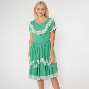 50s Western Patio Dress 1950s Green Square Dance Circle Dress Polka Dot Lace Trim Midi Full Skirt Cowgirl Vintage Short Sleeve Tiered Small