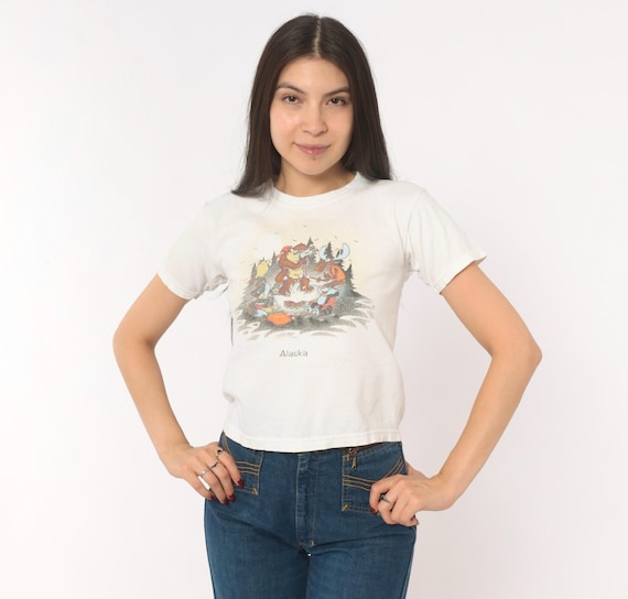 80s Alaska Campfire Animals Tee Graphic Cartoon Bear Moose Wildlife Cotton Baby Crop Top White Short Sleeve Vintage Shirt Extra Small XS