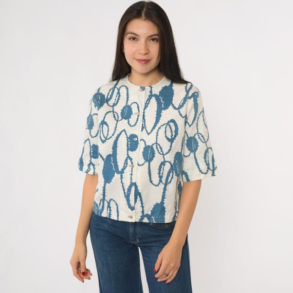 Vintage 60s Abstract Print Shirt Blue White Blouse 1960s Button Up Mid Century Campus Casuals Short 1/2 Sleeve Boxy Fit Geometric Medium M