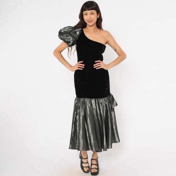 80s One Shoulder Velvet Gown Black Taffeta Puff Sleeve Mermaid Hem Designs Cocktail Evening Party Fitted Bodycon Drop Waist Extra Small XS
