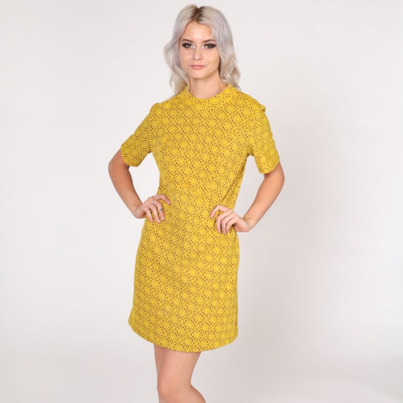 60s Shift Dress Mod Mini Dress Geometric Tile Print Short Sleeve Sixties Twiggy Gogo Retro Go Go Yellow Brown Vintage 1960s Small S
