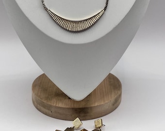Vtg Avon Cresent Necklace & Earrings