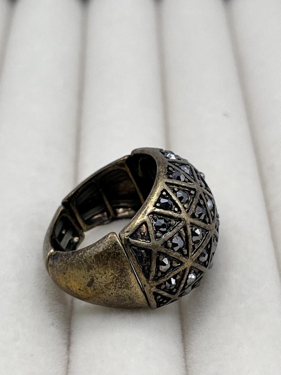 Rhinestone Stretch Cocktail Ring - image 5