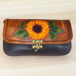 andmade Tooled Sunflower Genuine Leather Crossbody Bag – Rustic Boho Flower Purse, Adjustable Strap & Brass Hardware, Artisan from Türkiye