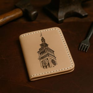 Gepersonaliseerde handgemaakte leren portemonnee – plantaardig gelooid, met de hand gestikt, volnerf, Big Ben-ontwerp, aangepast cadeau voor hem, EDC tweevoudig