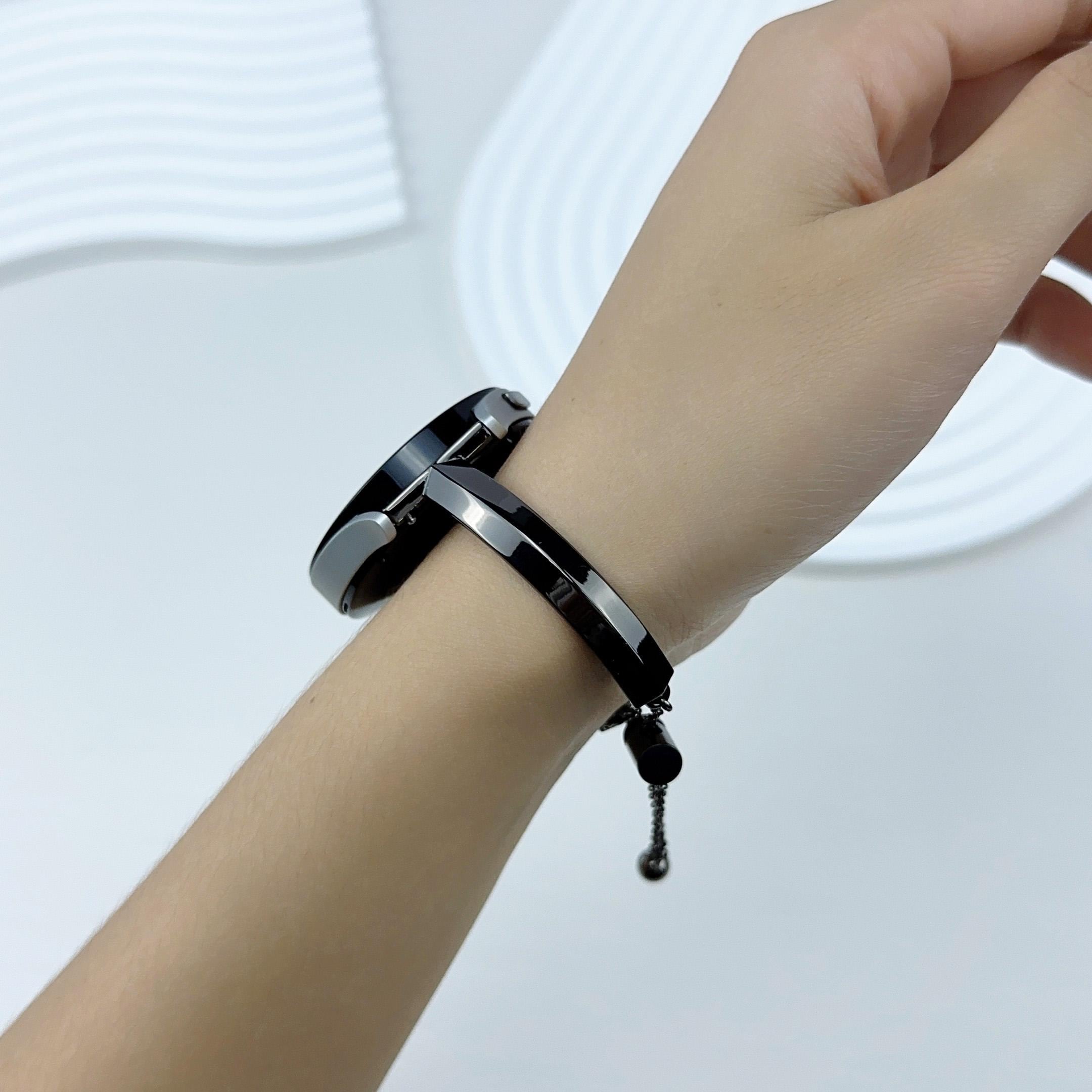 ミニマルな光沢メタル製Galaxyウォッチバンド（Samsung Galaxy Watch 4 