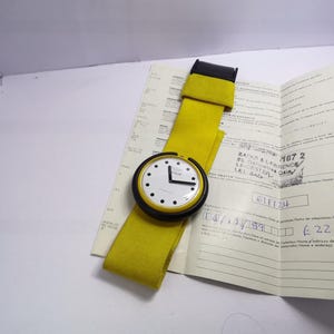 Vintage swatch wristwatchs by001 Burning sun 1987.