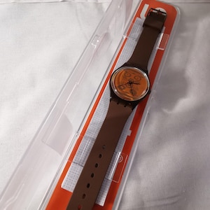 Vintage swatch wristwatchs Gf103skin print 1992.