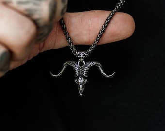 Detailed Silver Ram Skull Pendant Necklace: Stainless Steel Occult Jewellery