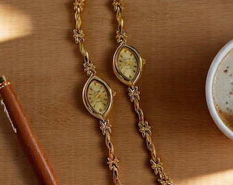Elegant French Retro Women’s Watch – Gold Small Dial Luxury Waterproof Quartz Bracelet Watch | Classic Vintage Style Gift for Her